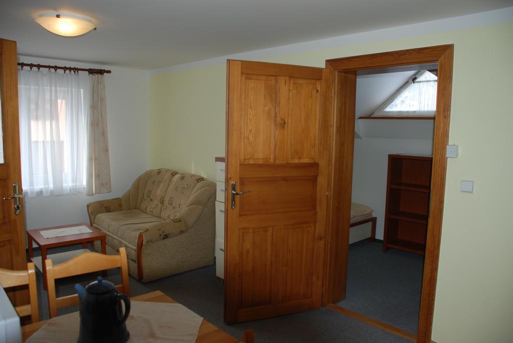 Apartmany Centrum With Garage Рокитніце-над-Їзероу Номер фото
