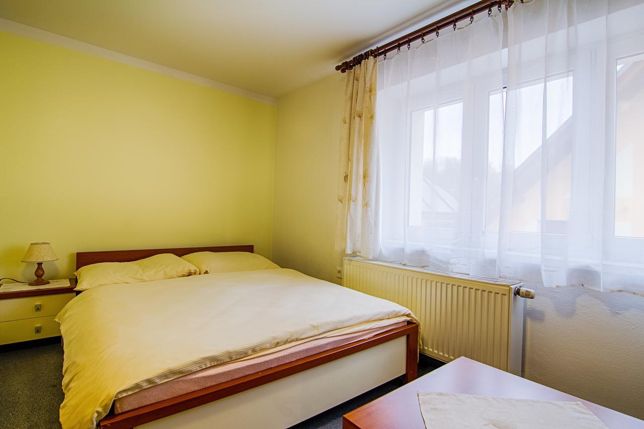 Apartmany Centrum With Garage Рокитніце-над-Їзероу Екстер'єр фото