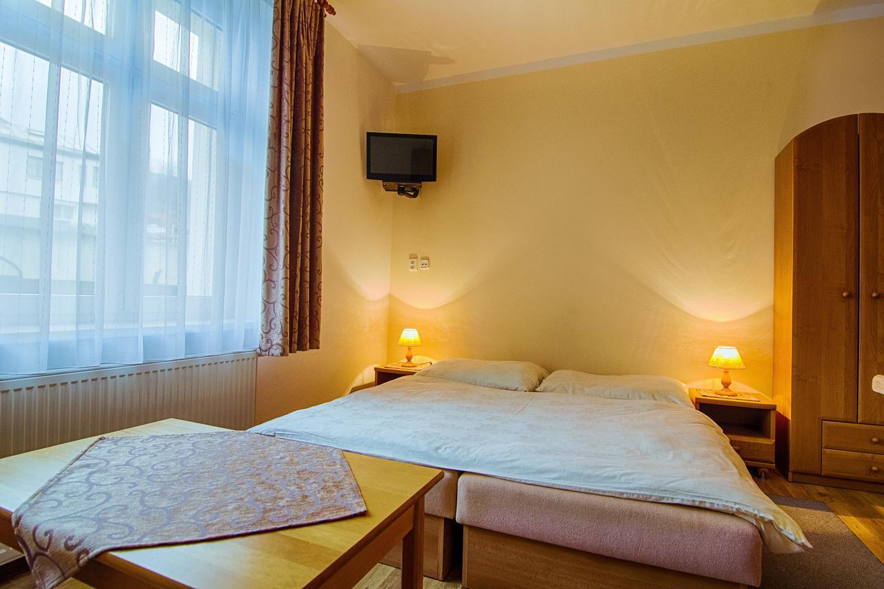 Apartmany Centrum With Garage Рокитніце-над-Їзероу Екстер'єр фото
